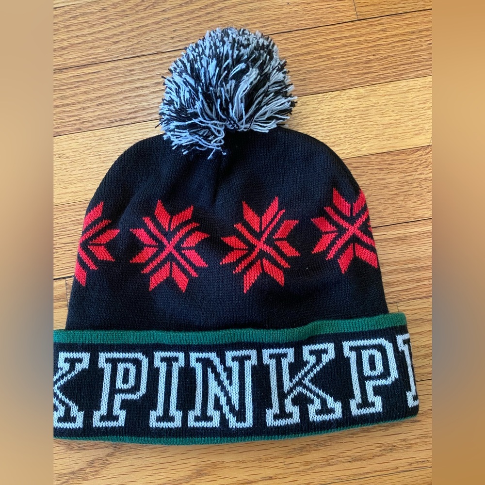 PINK Victoria’s Secret Pom Pom Hat OS Black Red Limited Edition Snowflake Beanie